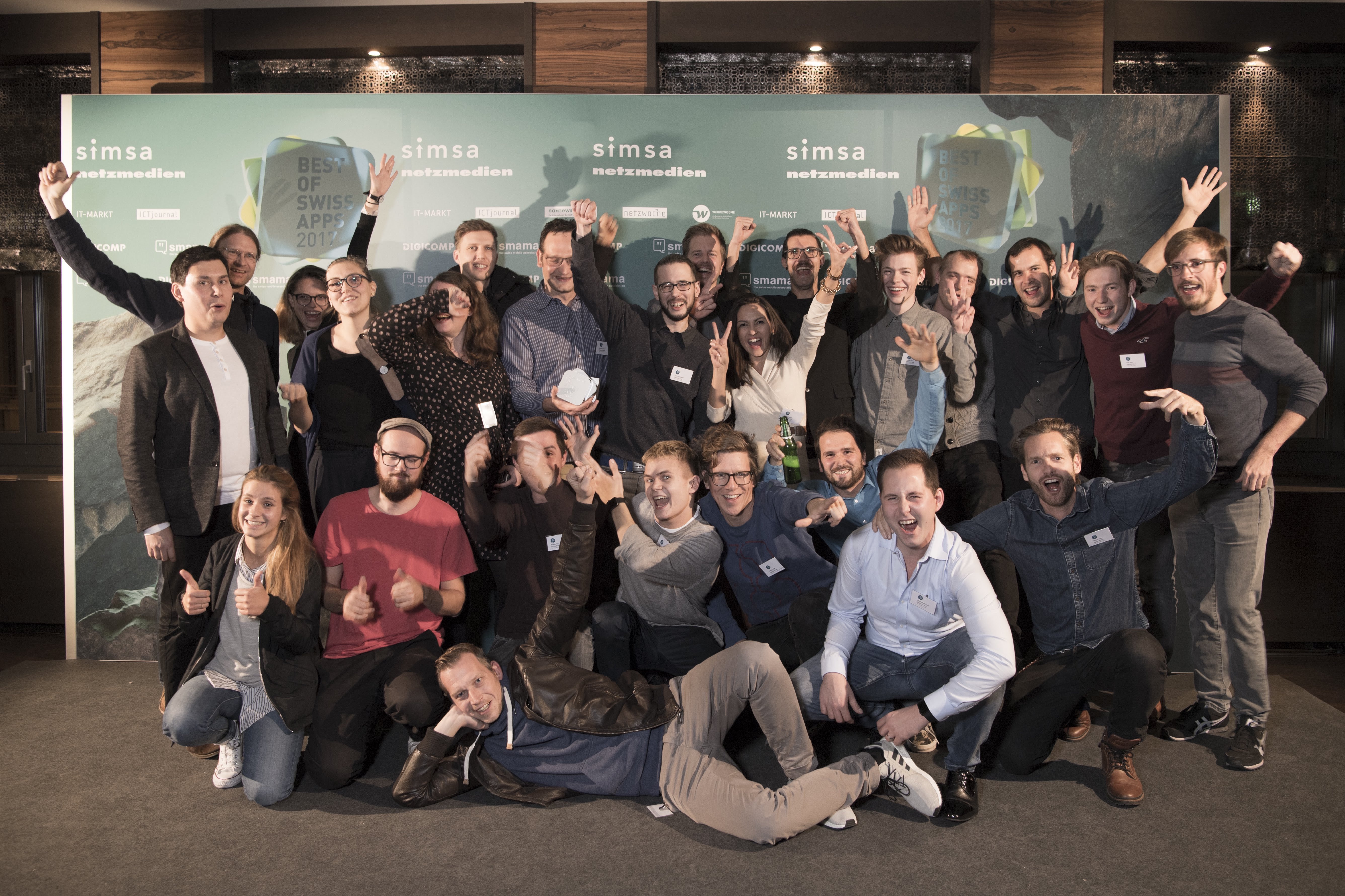 Das Team von Apps with love freut sich über die Auszeichnungen an den Best of Swiss Apps 2017.