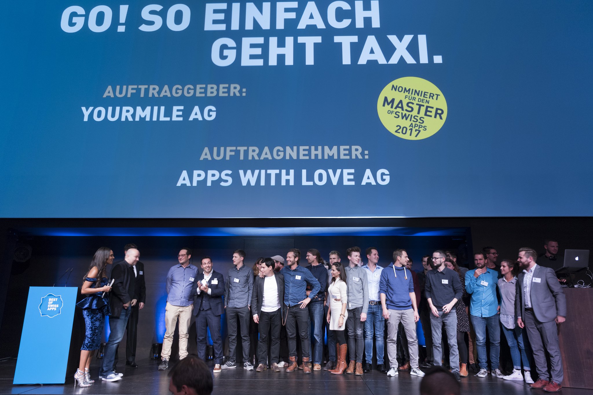 Das Apps with love Team auf der Best of Swiss App Award Bühne