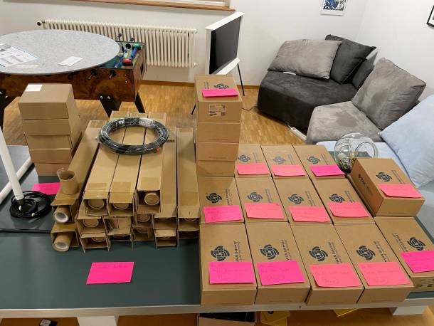 Boxes with hotspots