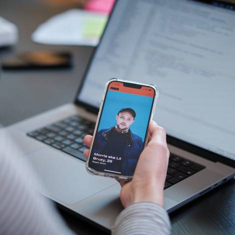 Peeps ppp in front of laptop