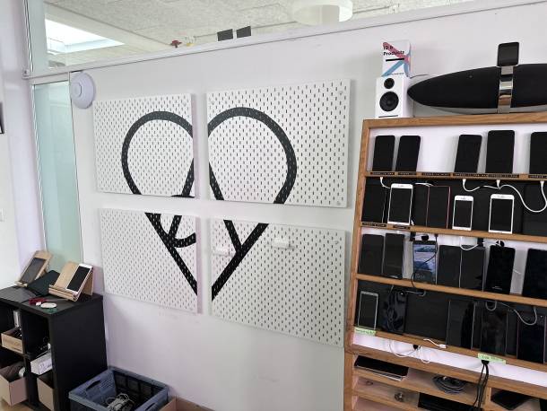 Nouveau Device Wall peint avec le logo Apps with love