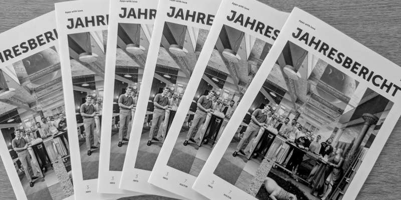 6 Exemplare des Jahresberichts 2024 von Apps with love